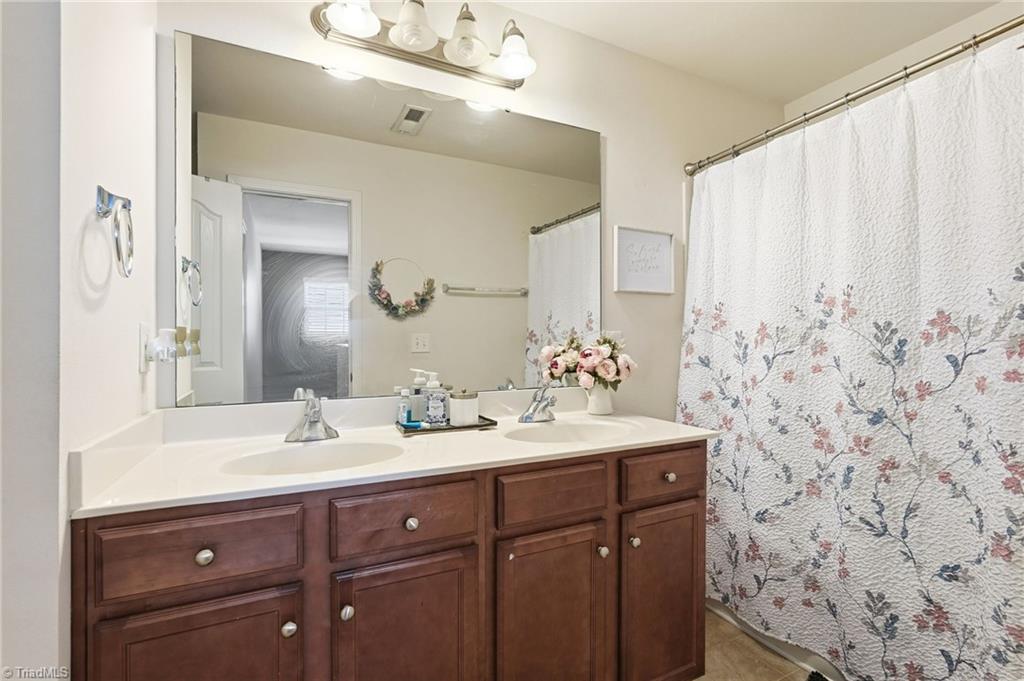 property viewer photo 28