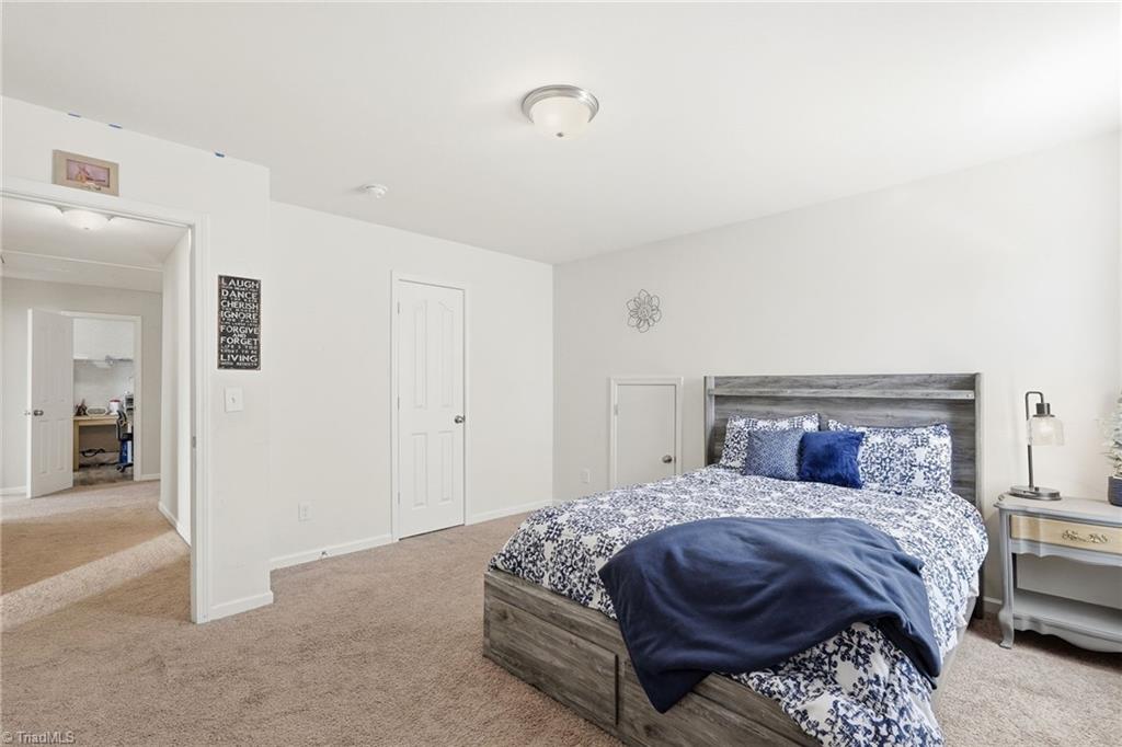 property viewer photo 31