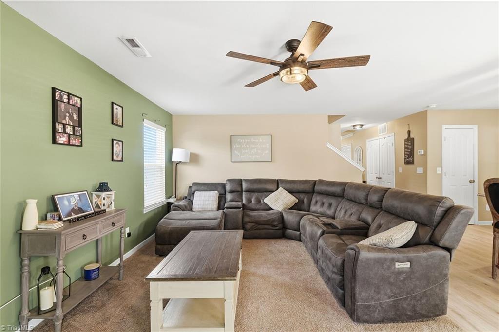 property viewer photo 9