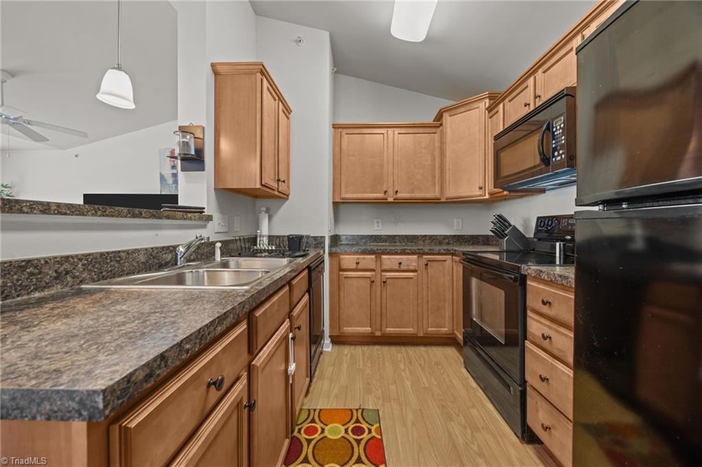 property viewer photo 10