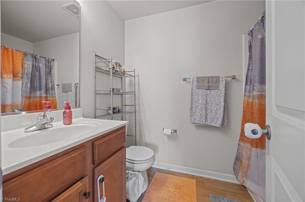 property viewer photo 16