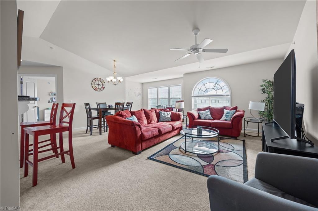property viewer photo 2