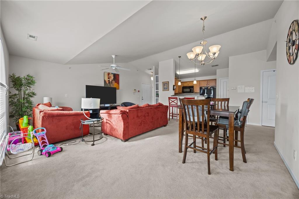 property viewer photo 7