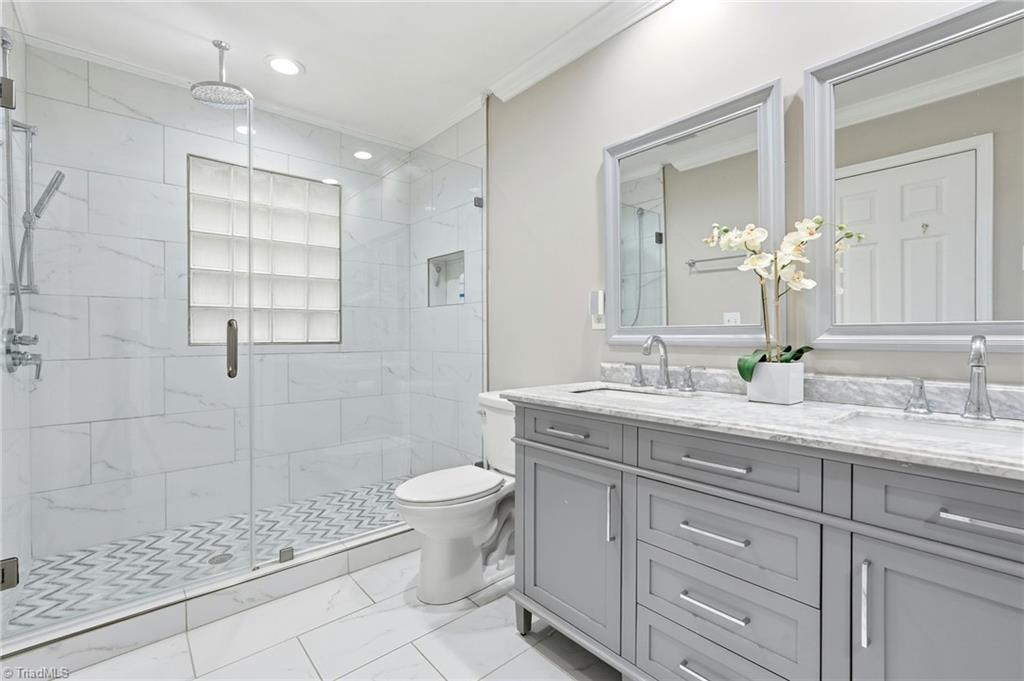 property viewer photo 10