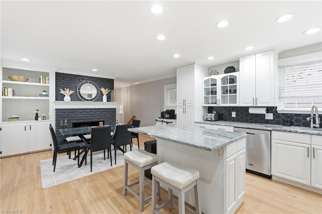 property viewer photo 12
