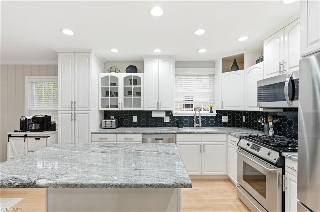 property viewer photo 13