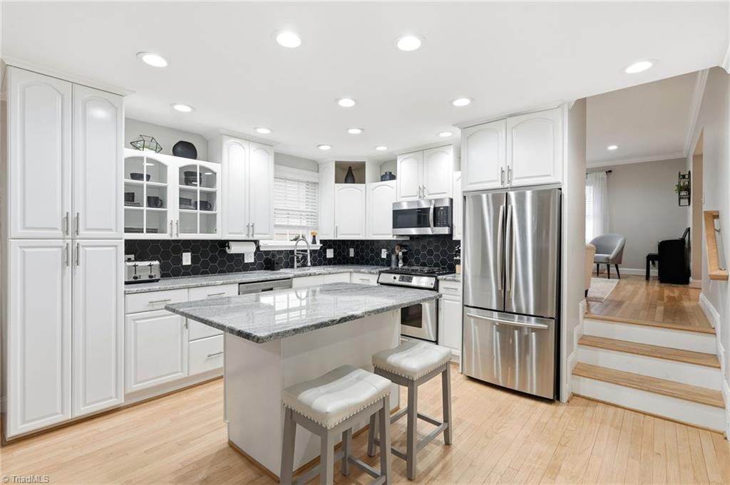 property viewer photo 14