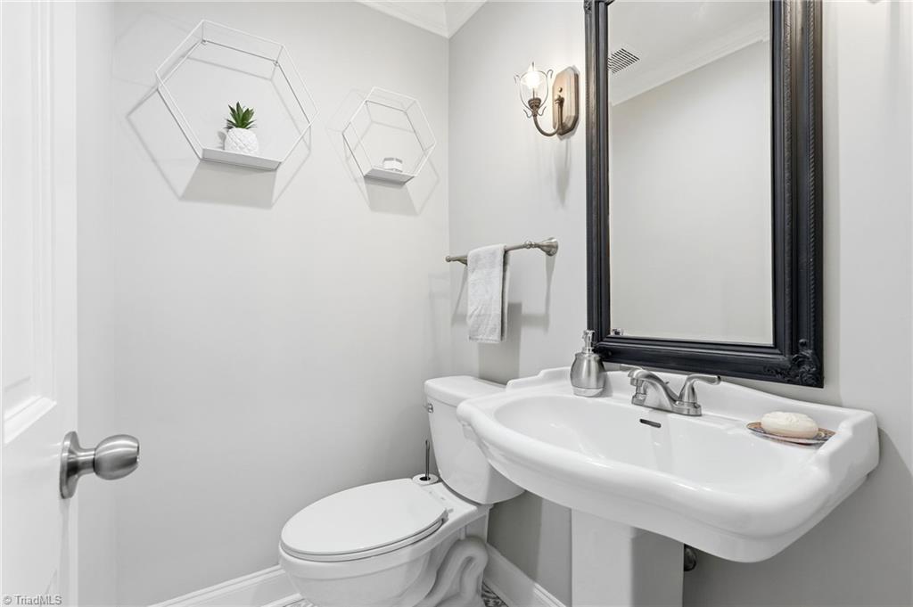 property viewer photo 19