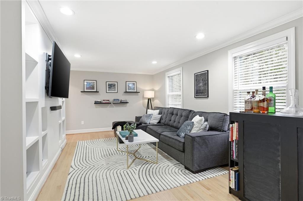 property viewer photo 24