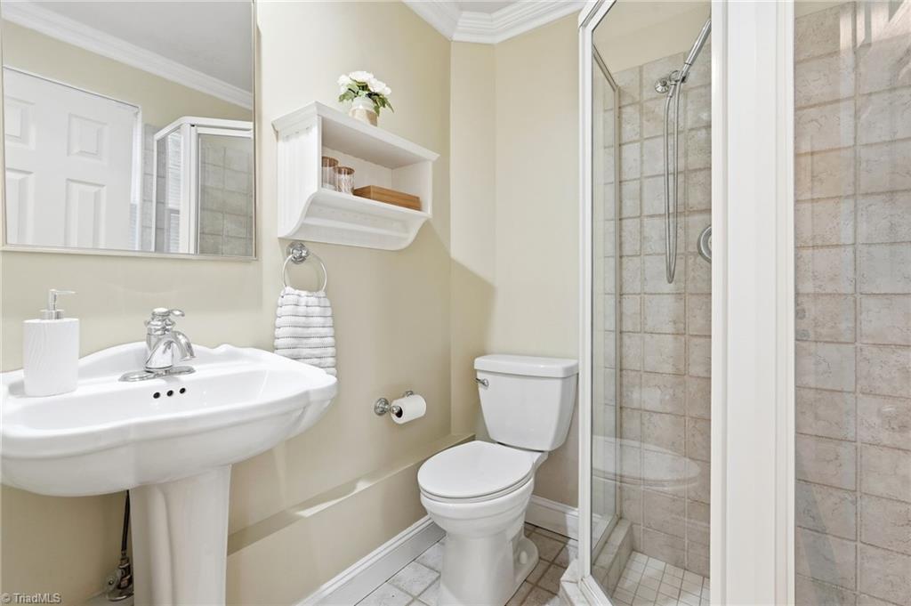 property viewer photo 27