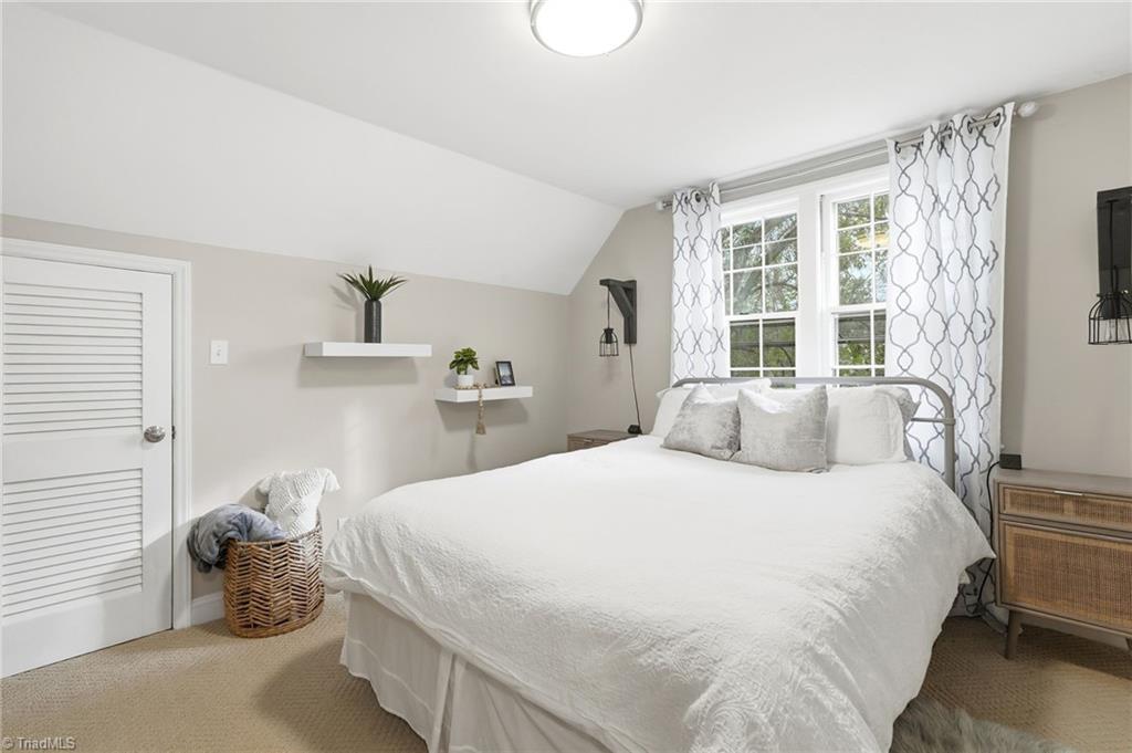 property viewer photo 31