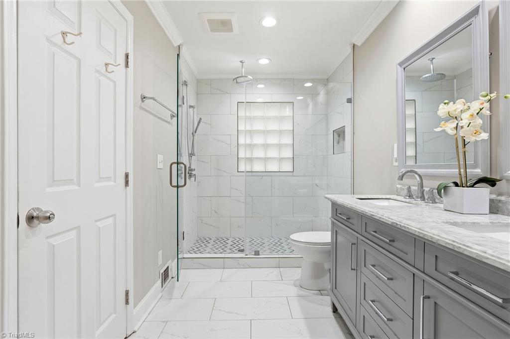 property viewer photo 8