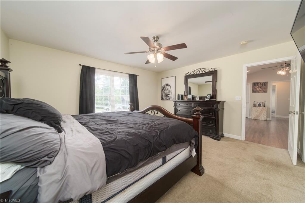 property viewer photo 17