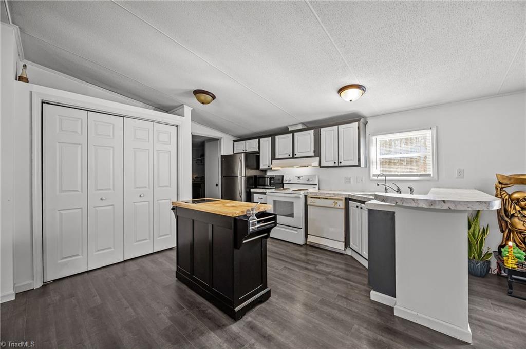 property viewer photo 10