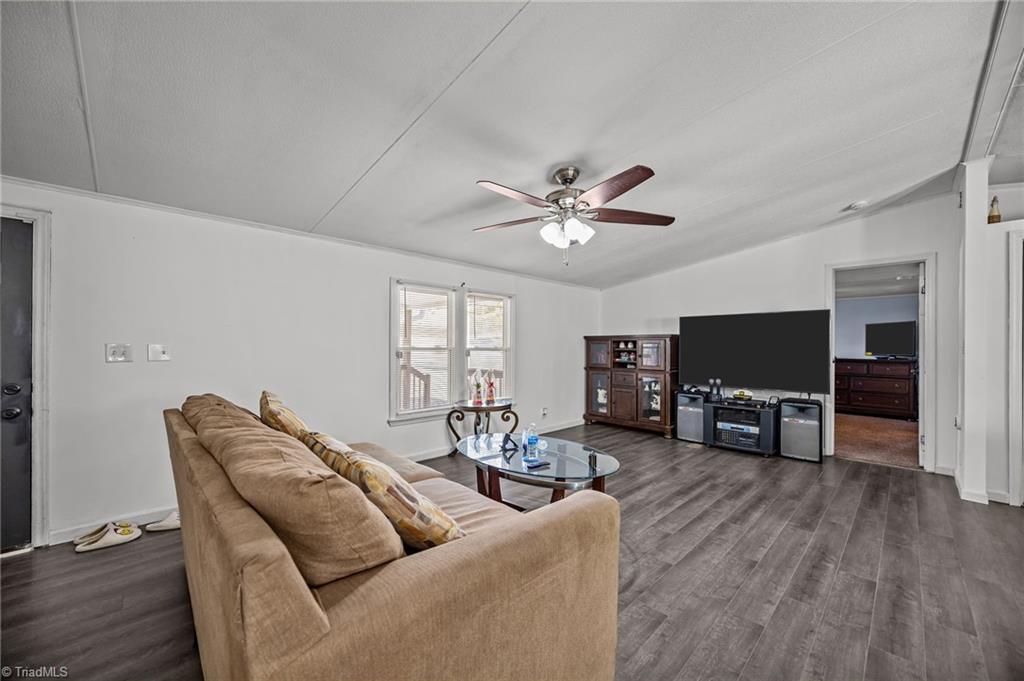 property viewer photo 15