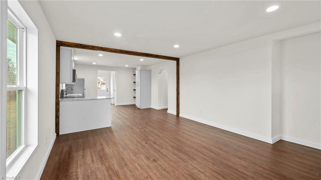 property viewer photo 19