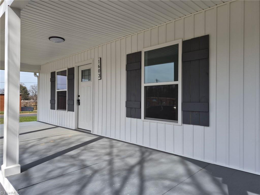 property viewer photo 2