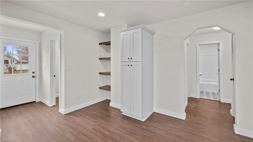 property viewer photo 7
