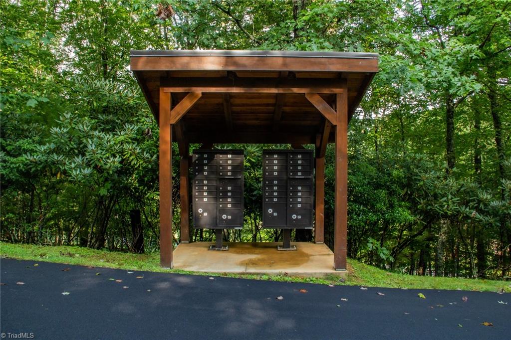 property viewer photo 9