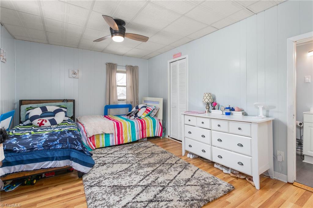 main property photo 16