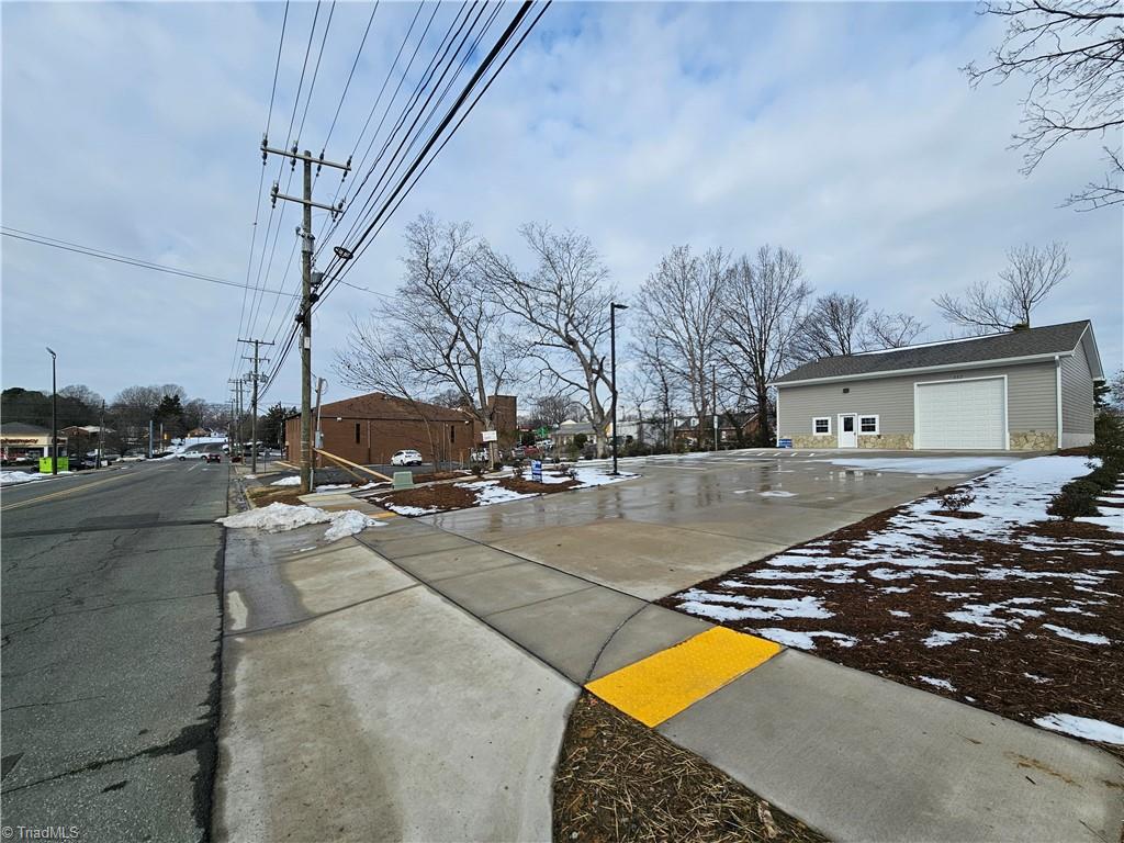 main property photo 17