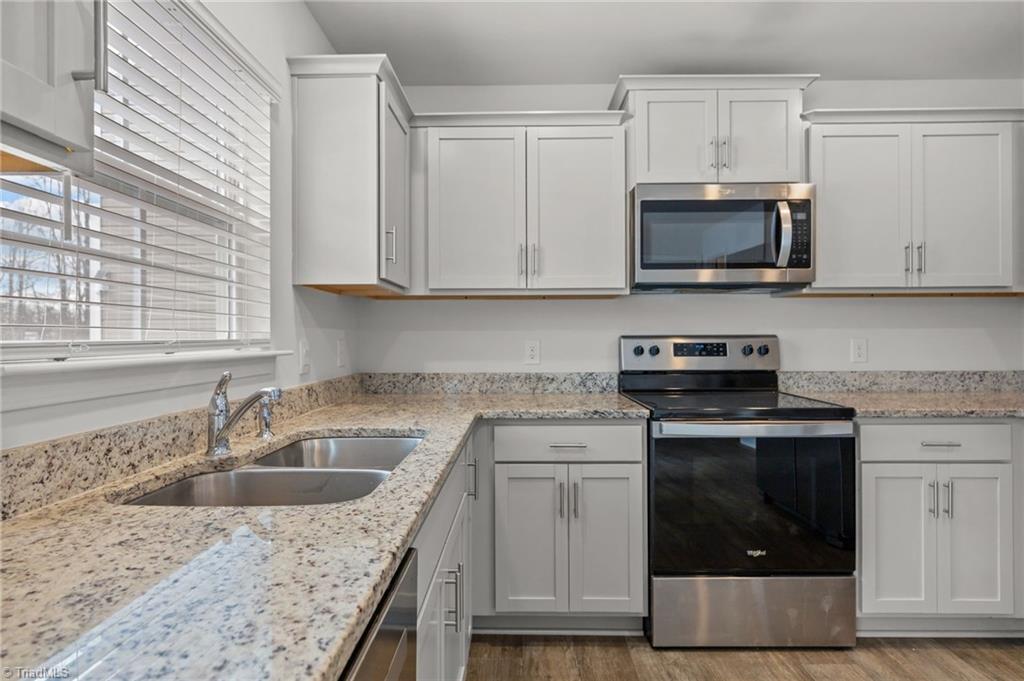 property viewer photo 11