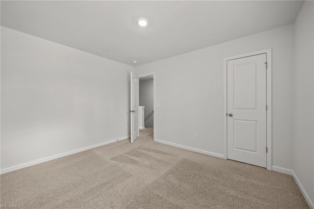 property viewer photo 20