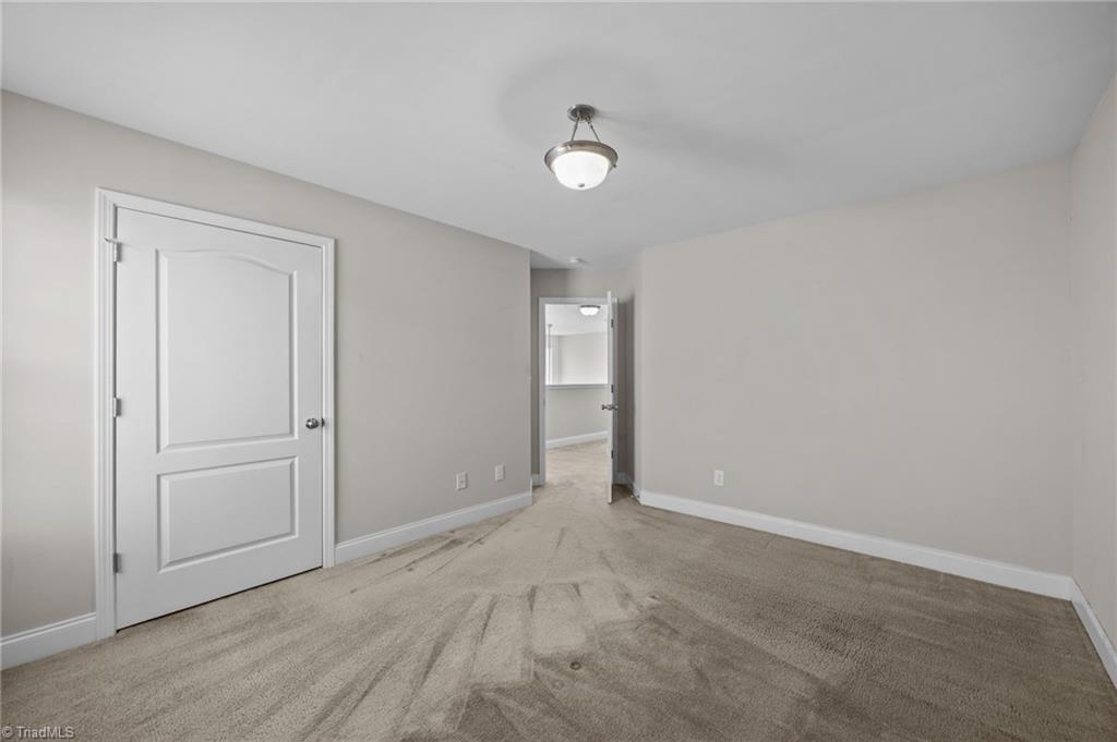 property viewer photo 20
