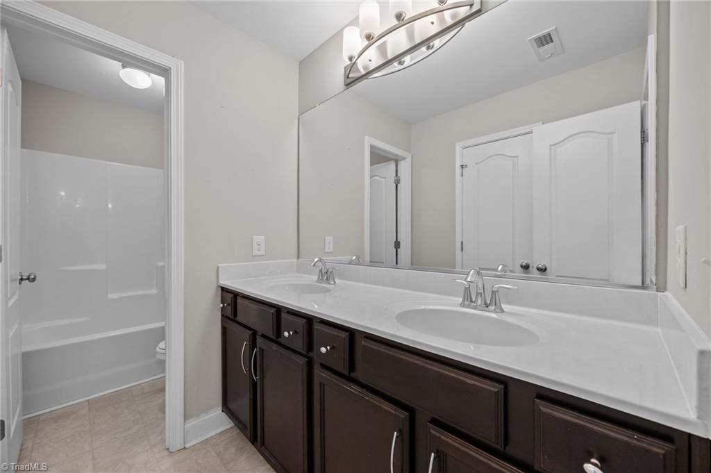property viewer photo 21