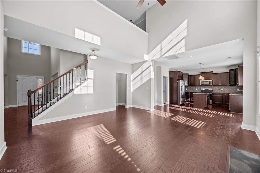 property viewer photo 5