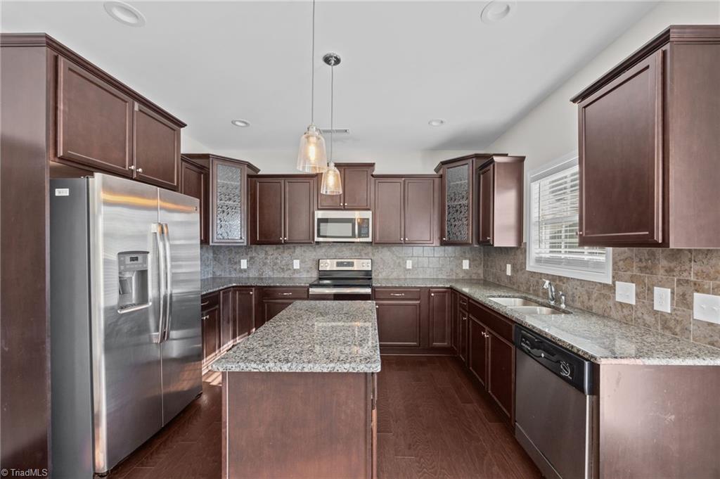 property viewer photo 6