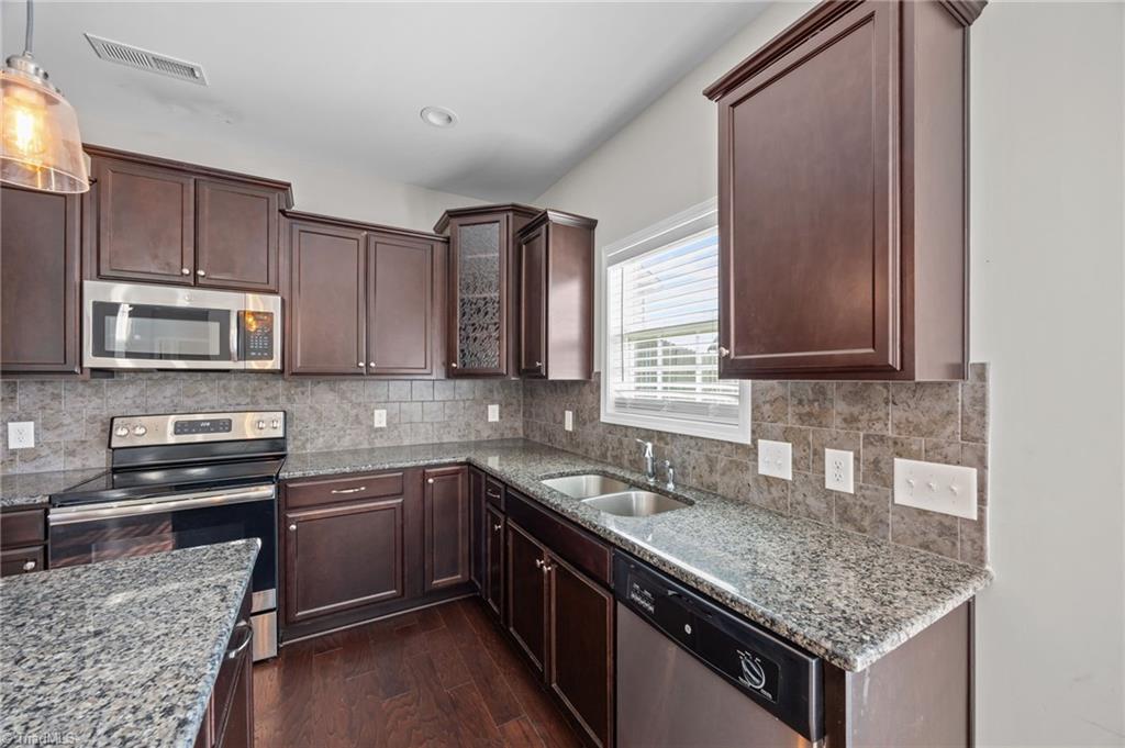 property viewer photo 7