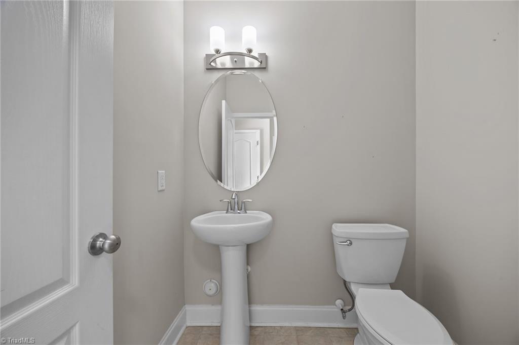 property viewer photo 8