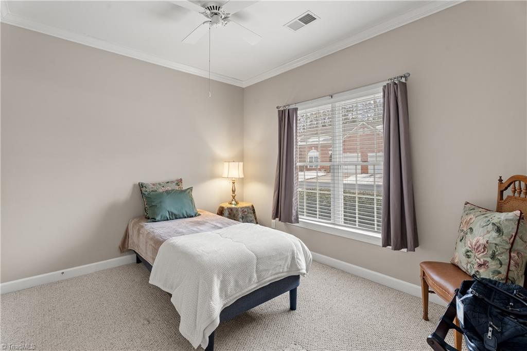 property viewer photo 20