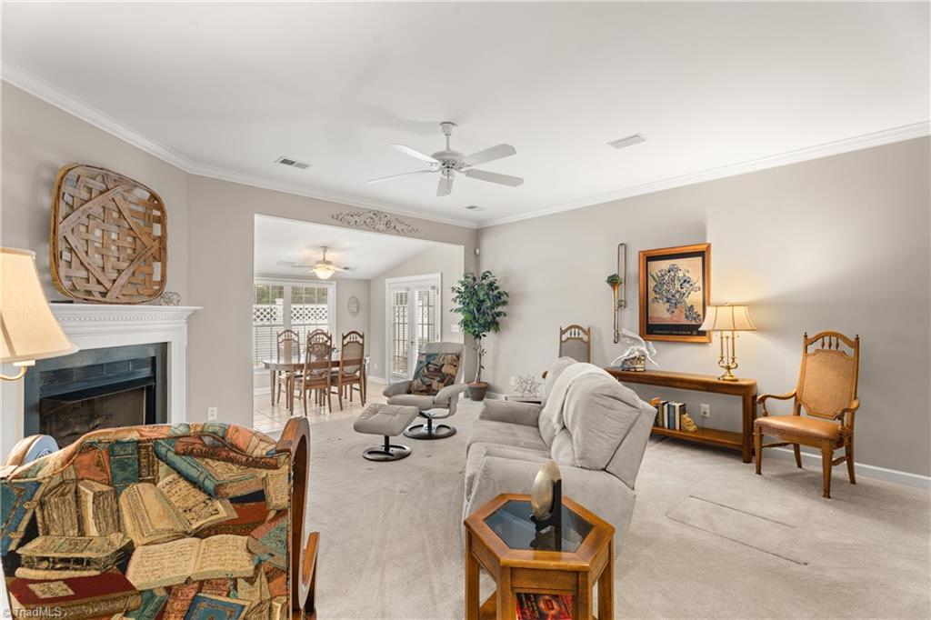 property viewer photo 7