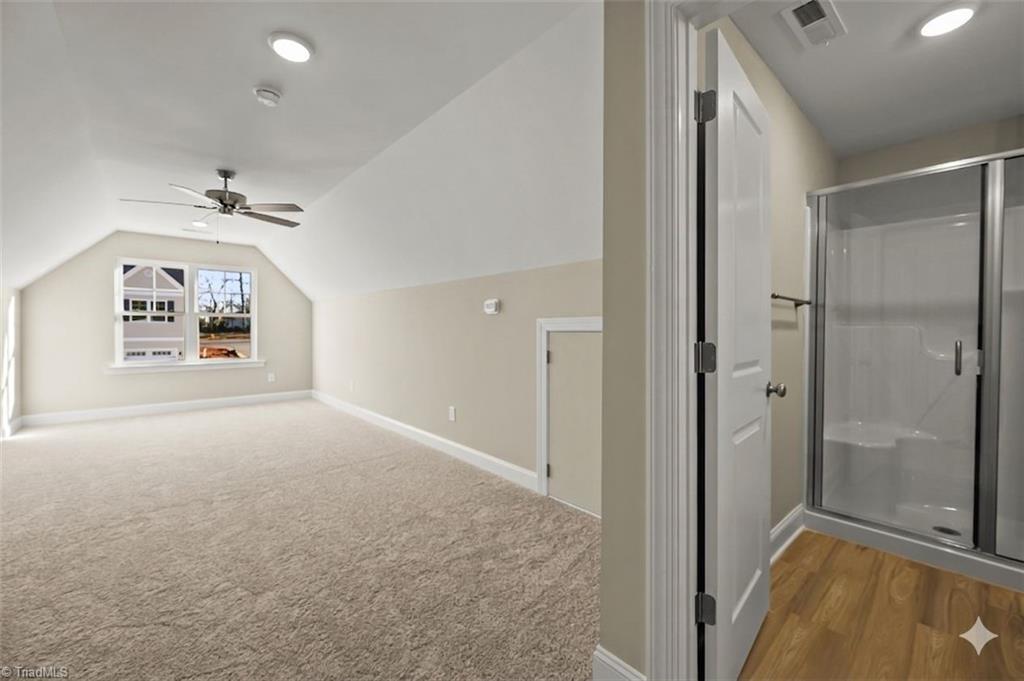 property viewer photo 16