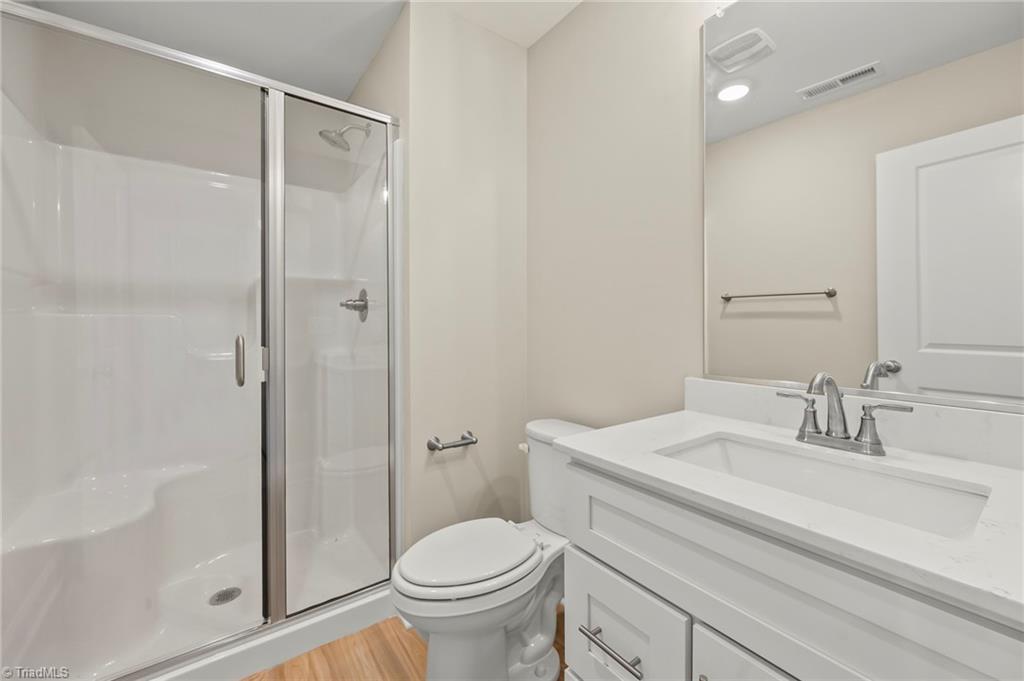 property viewer photo 18