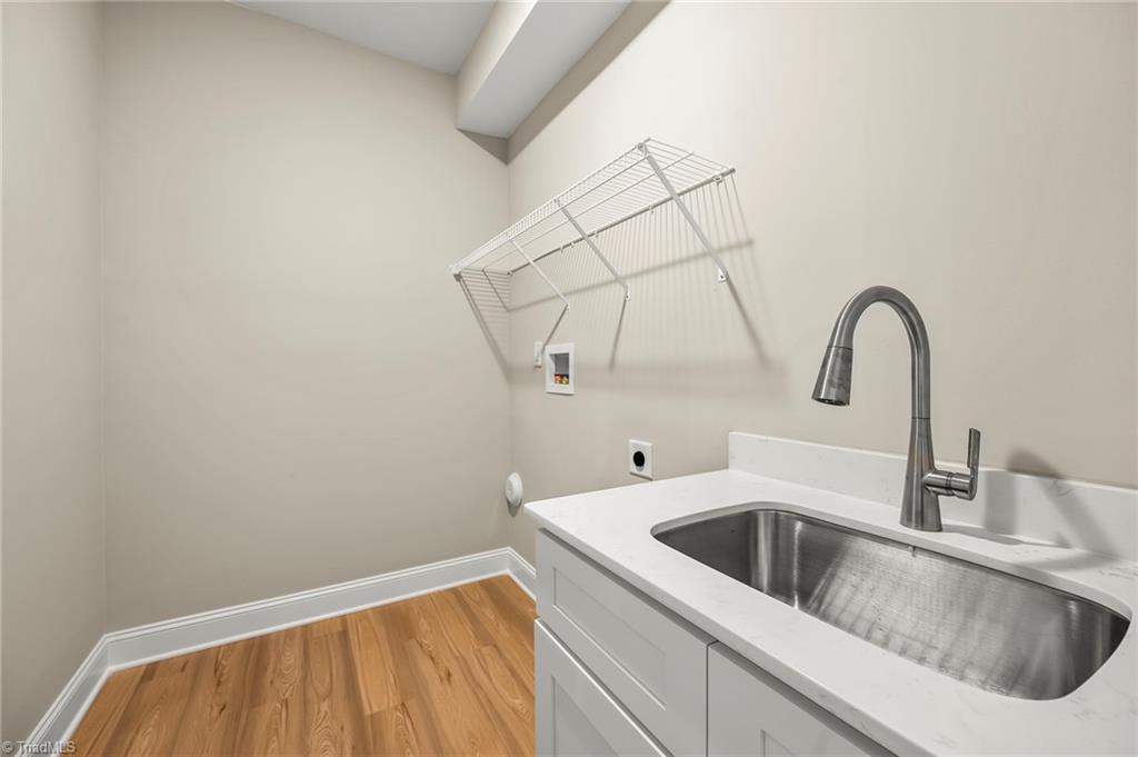 property viewer photo 20