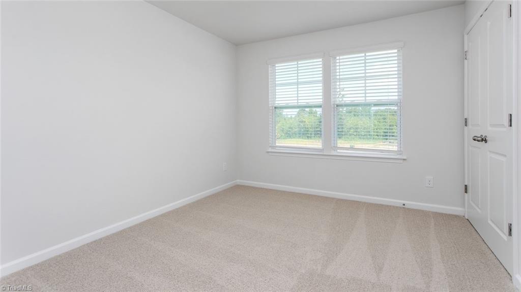 property viewer photo 23