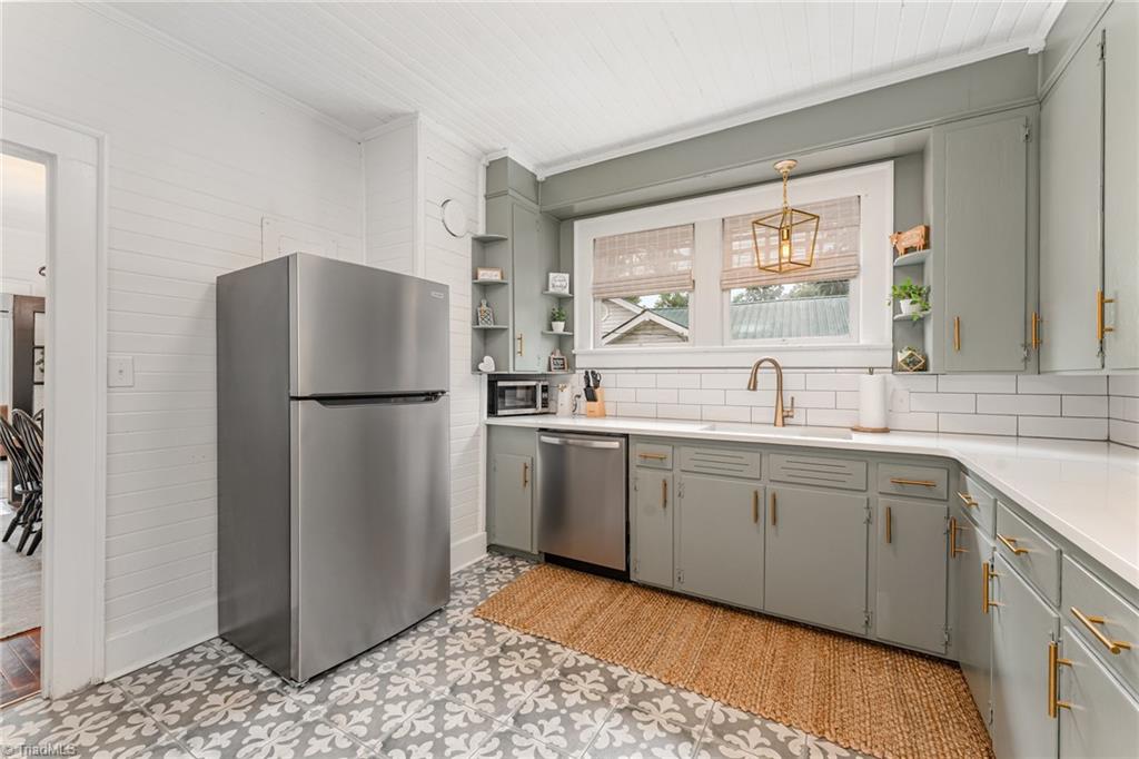 property viewer photo 11