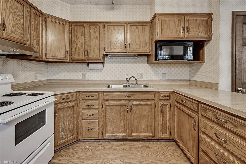 property viewer photo 12
