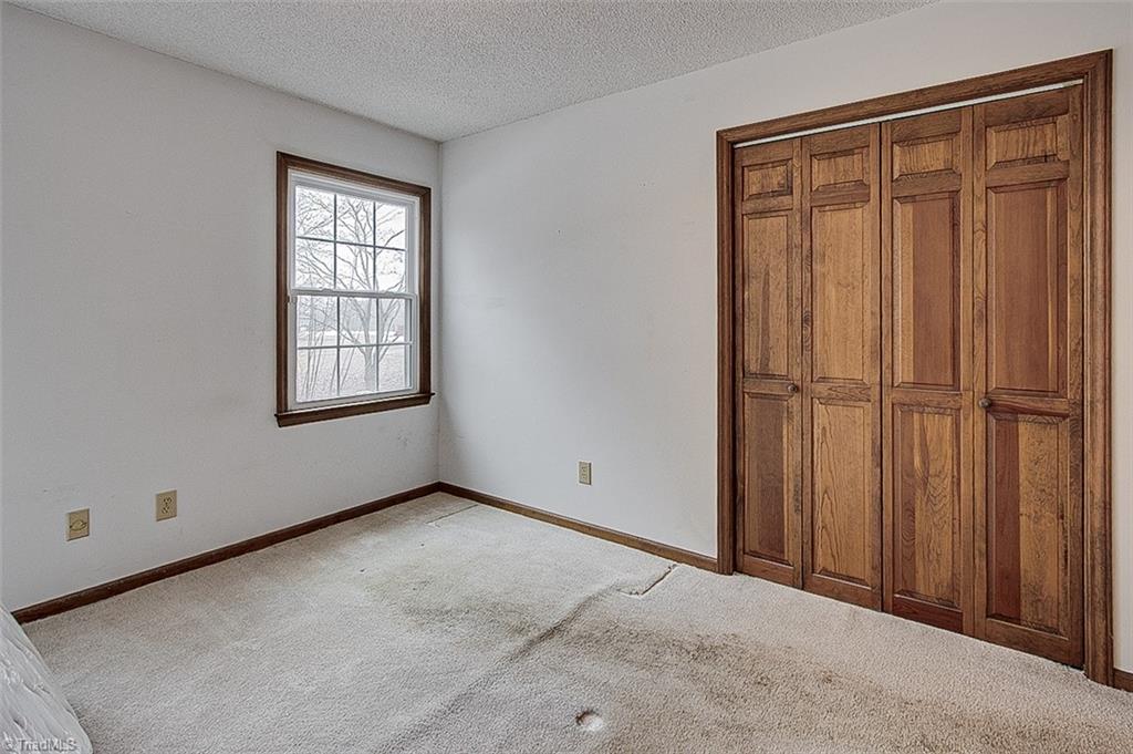 property viewer photo 23