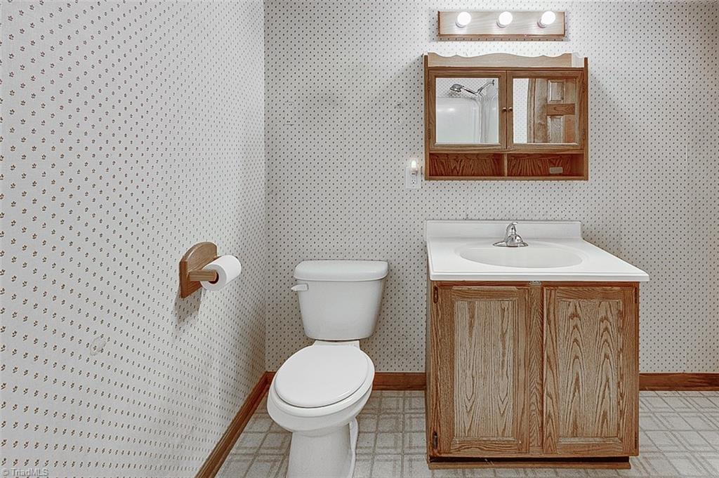 property viewer photo 25