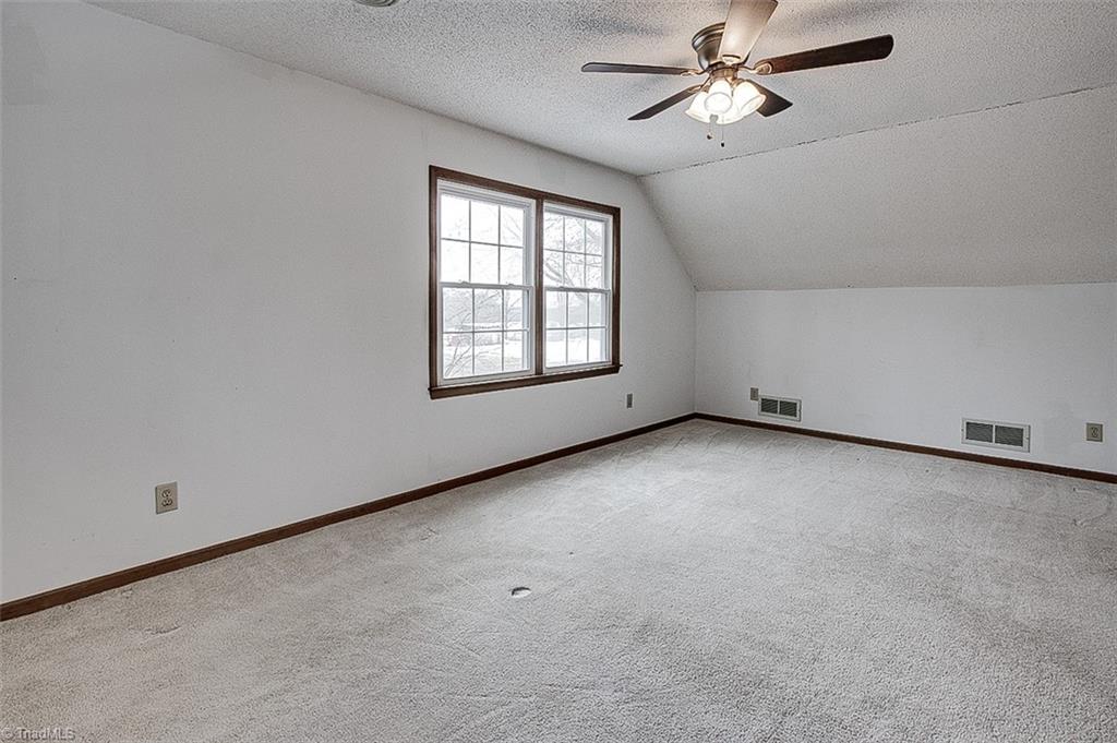 property viewer photo 30
