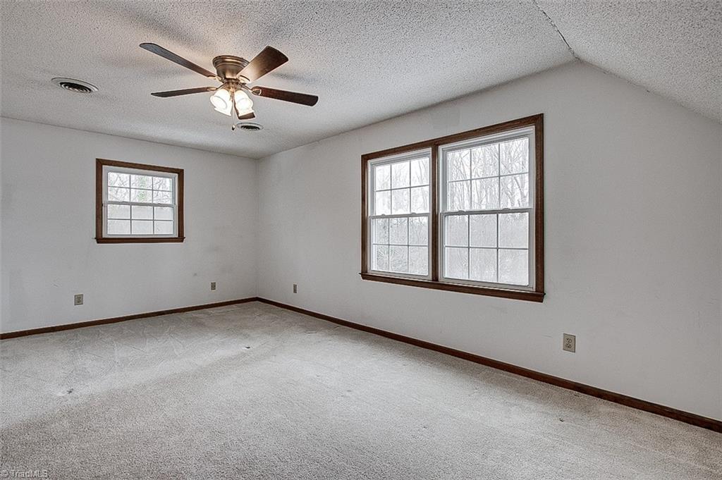 property viewer photo 31