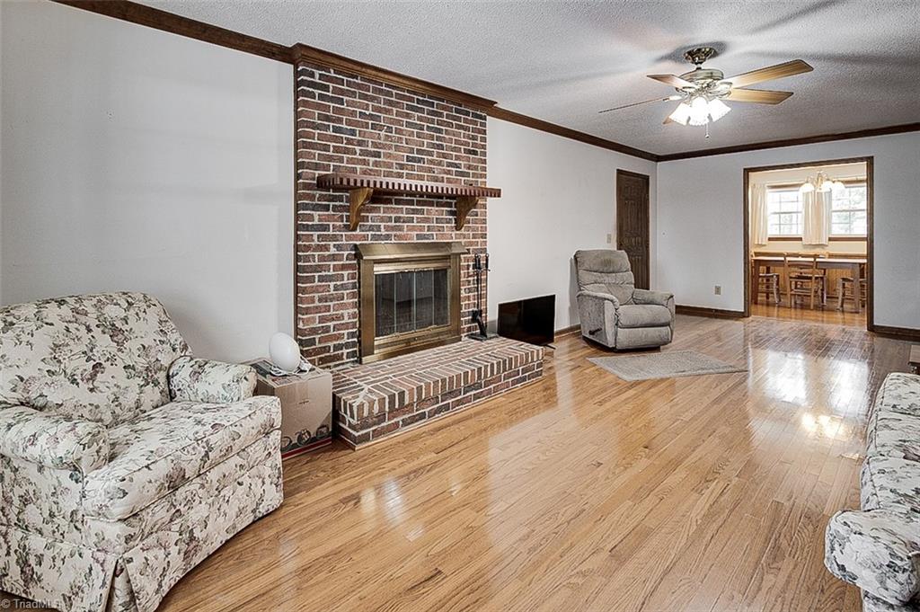 property viewer photo 9