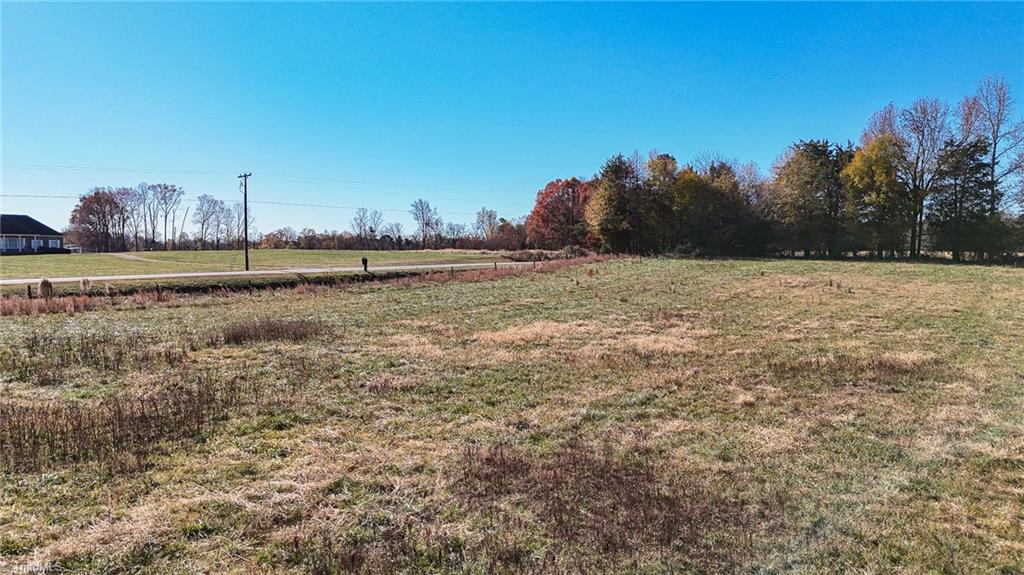 main property photo 9