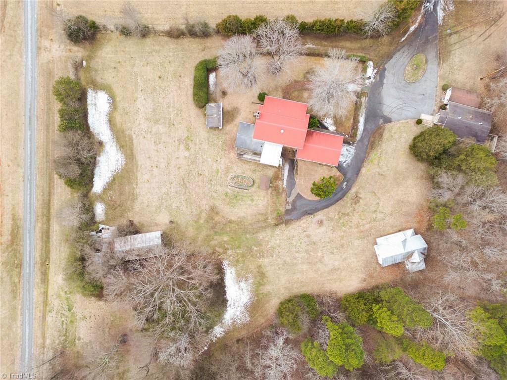 main property photo 45