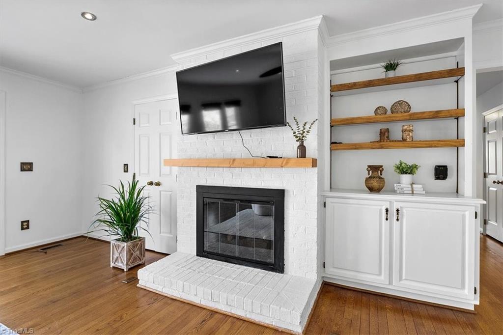 property viewer photo 10