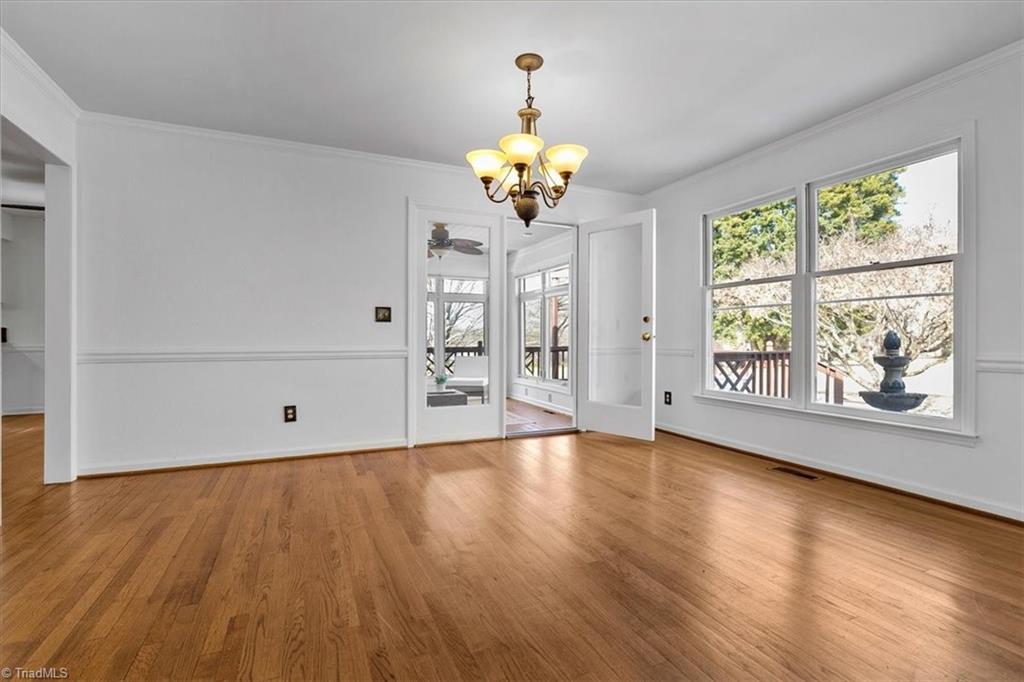 property viewer photo 12